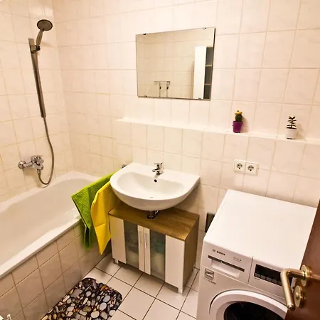 Tukan Laubegast Wlan Tv Ebike Apartman Drezda