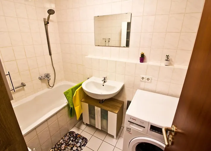 Tukan Laubegast Wlan Tv Ebike شقة دريسدن