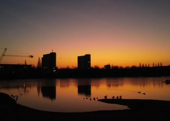 Tukan Laubegast Wlan Tv Ebike شقة دريسدن