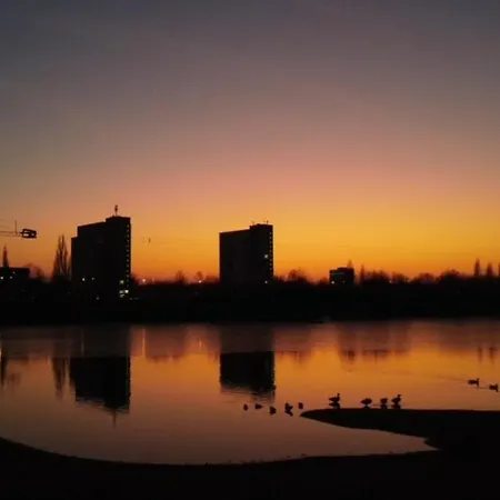 Tukan Laubegast Wlan Tv Ebike Apartment Dresden